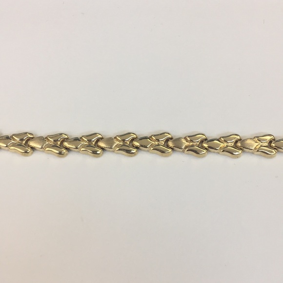 14k Yellow Gold V Shape Link Women's Bracelet